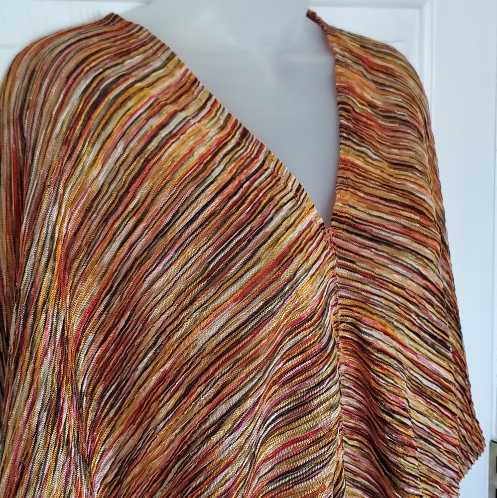 Multicolor Top - Picture 4 of 4